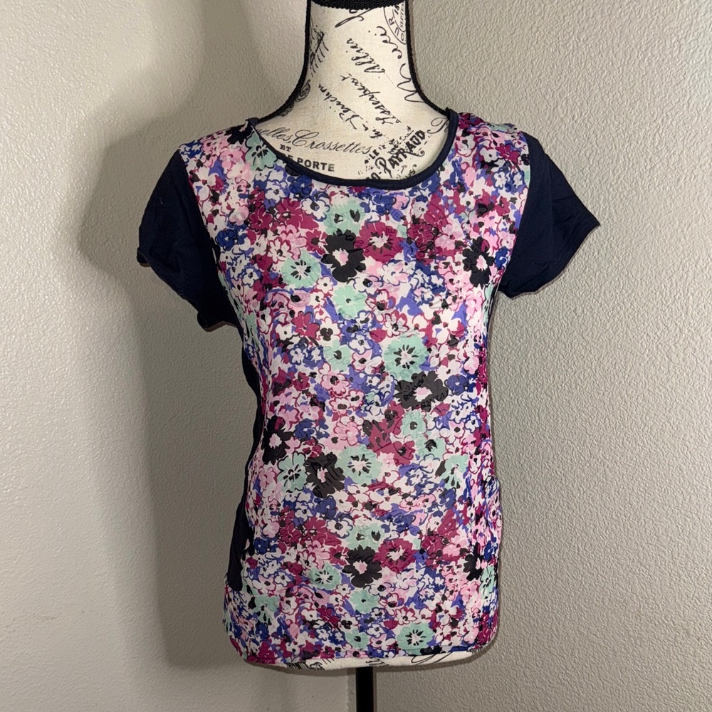 Two by Vince Camuto Floral Short Sleeve Top - Pink and Blue